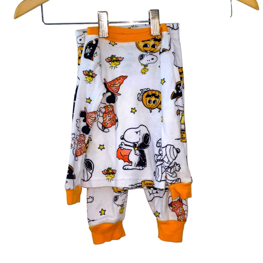 The Peanuts Halloween Pajama Set, longsleeve shirt &‎ pants, Size 18 months, EUC